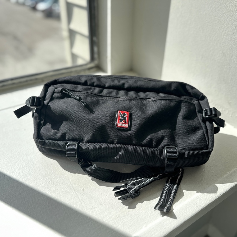 Chrome Industries Kadet Sling Bag - Black